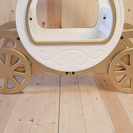 It is designed to resemble a fairy tale-style carriage, typically associated with princesses in stories like Cinderella. Here we have "A Princess Carriage" baby prop for baby photography sessions. 